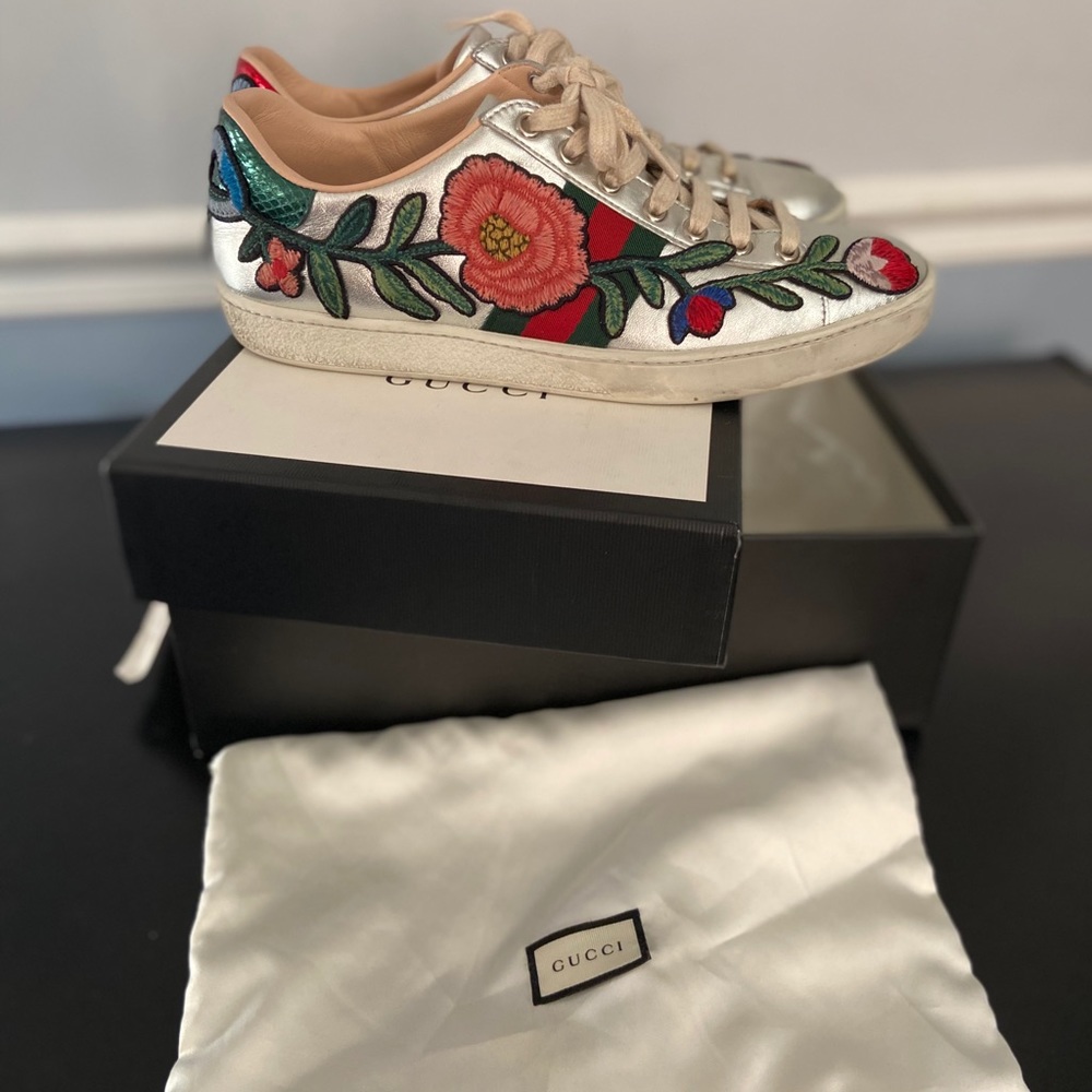 Gucci Casual Sneaker size 37 1/2 lightly worn - Picture 4 of 15